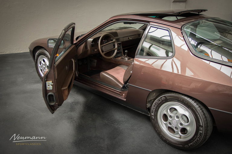 Porsche 924 S