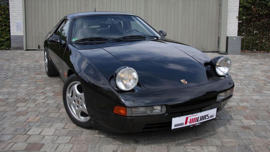 Porsche 928 GTS