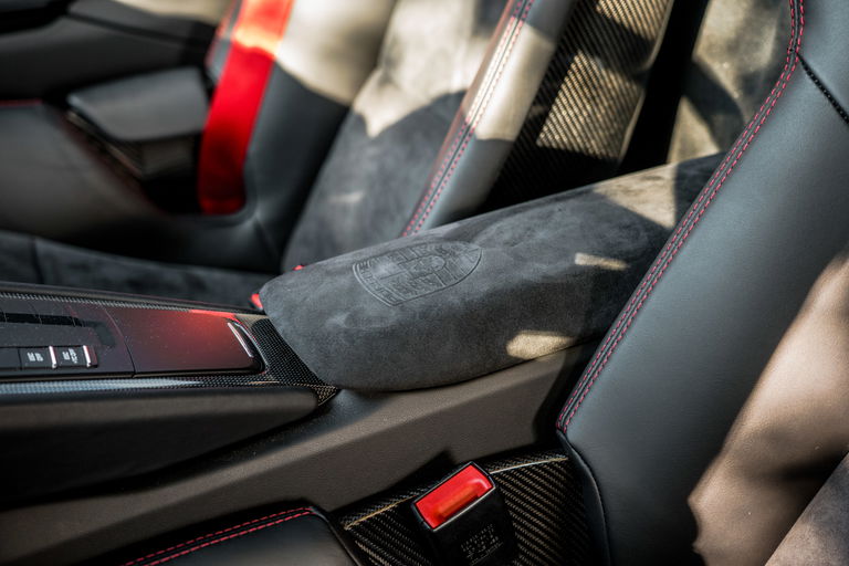 Porsche 981 Cayman GT4