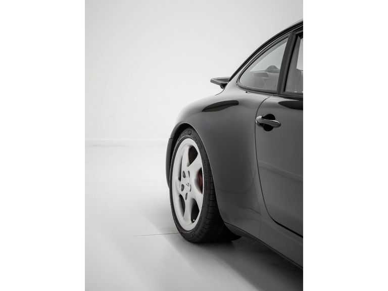 Porsche 993 Carrera 4S