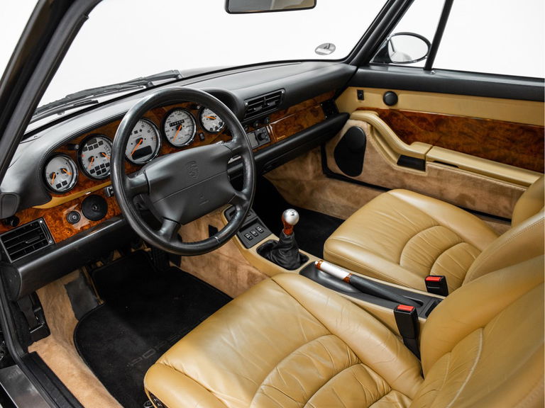 Porsche 993 Carrera 4S