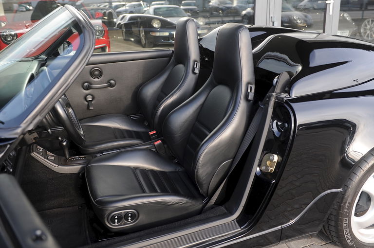 Porsche 964 Carrera 2 Speedster