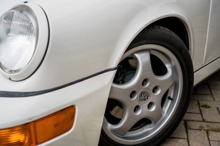 Porsche 964 Carrera 4