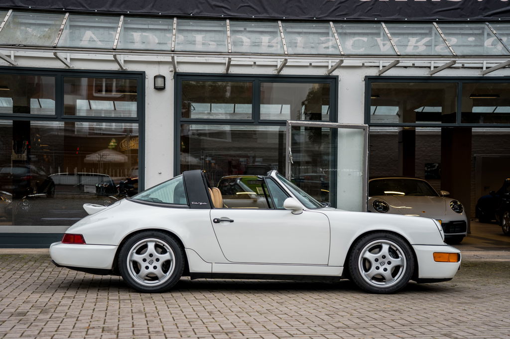 Porsche 964 Carrera 4