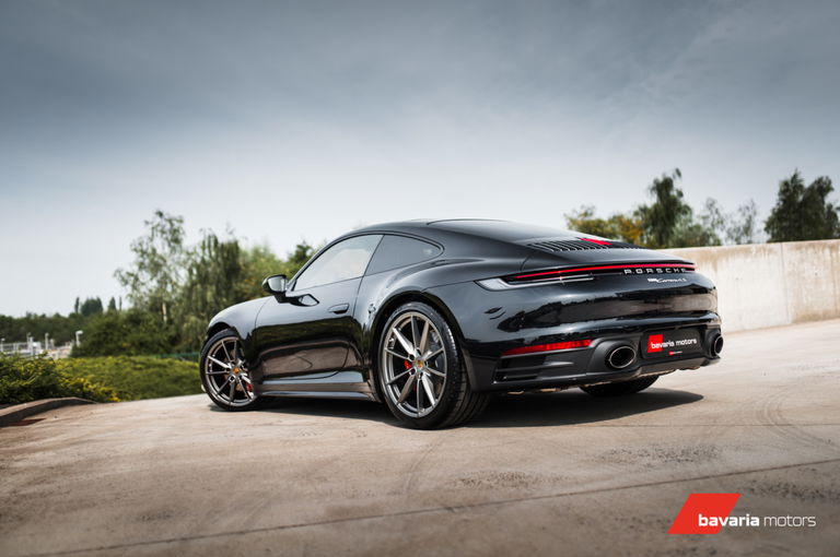 Porsche 992 Carrera 4S