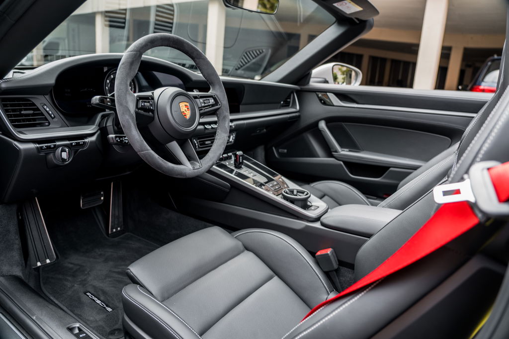 Porsche 992 Carrera S