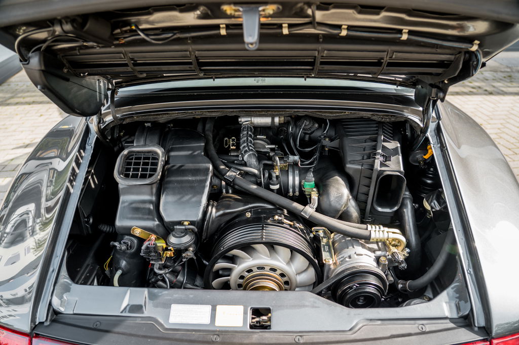 Porsche 993 Carrera 4