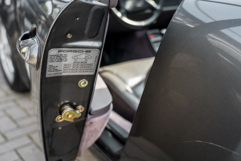 Porsche 993 Carrera 4