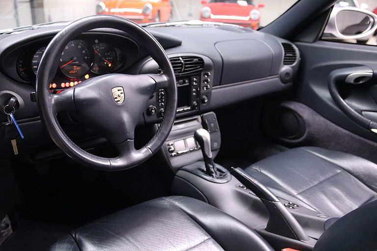 Porsche 996 Carrera 4