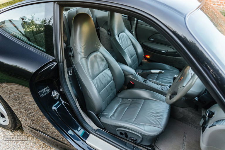 Porsche 996 Carrera 4S