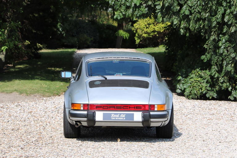 Porsche 911 Carrera 3,0