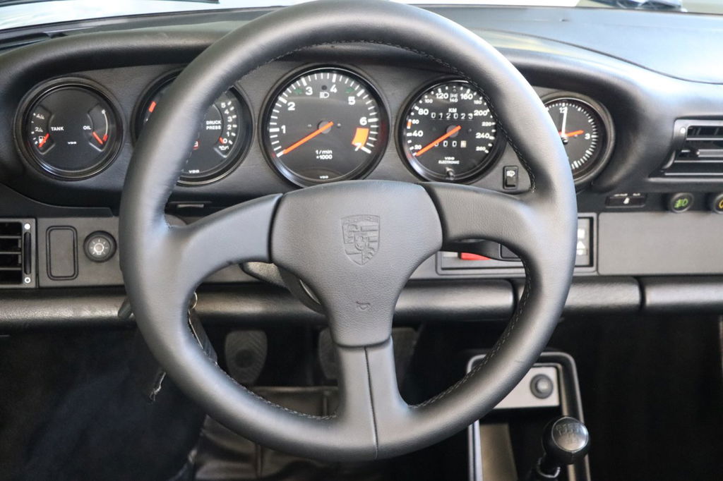 Porsche 911 Carrera 3.2 Speedster