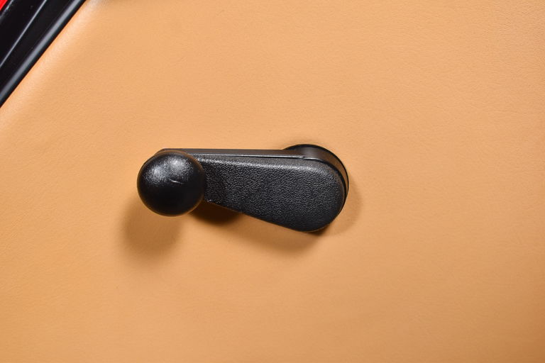 Porsche 911 Carrera 3.2 Speedster (US)