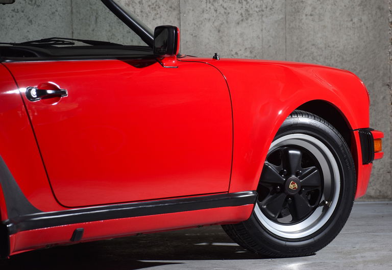 Porsche 911 Carrera 3.2 Speedster (US)