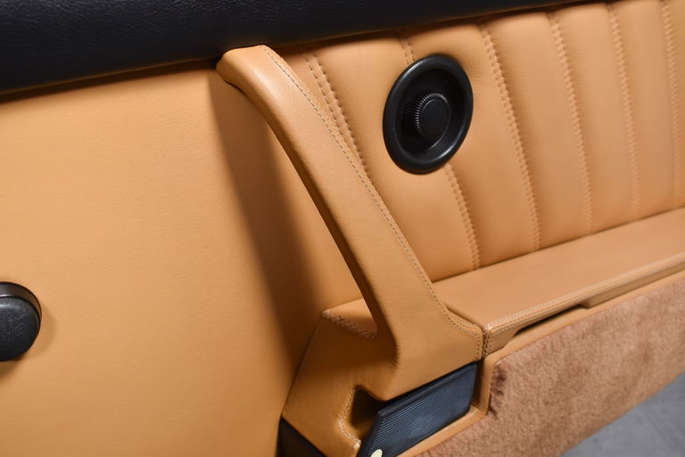 Porsche 911 Carrera 3.2 Speedster (US)