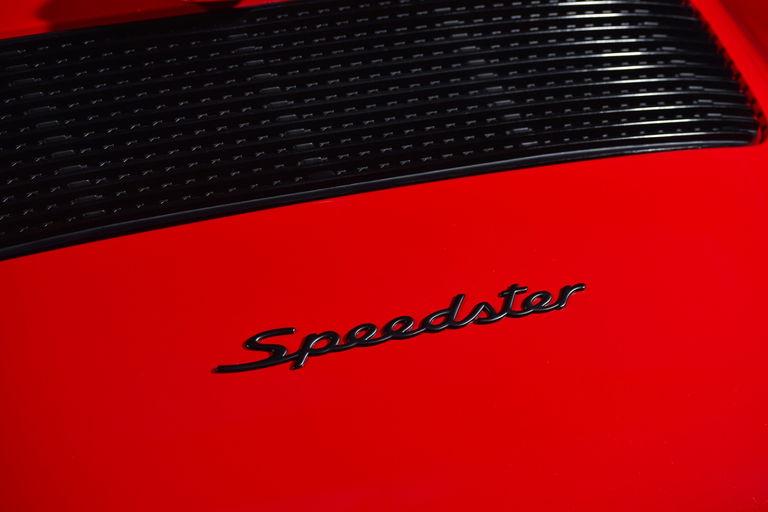 Porsche 911 Carrera 3.2 Speedster (US)