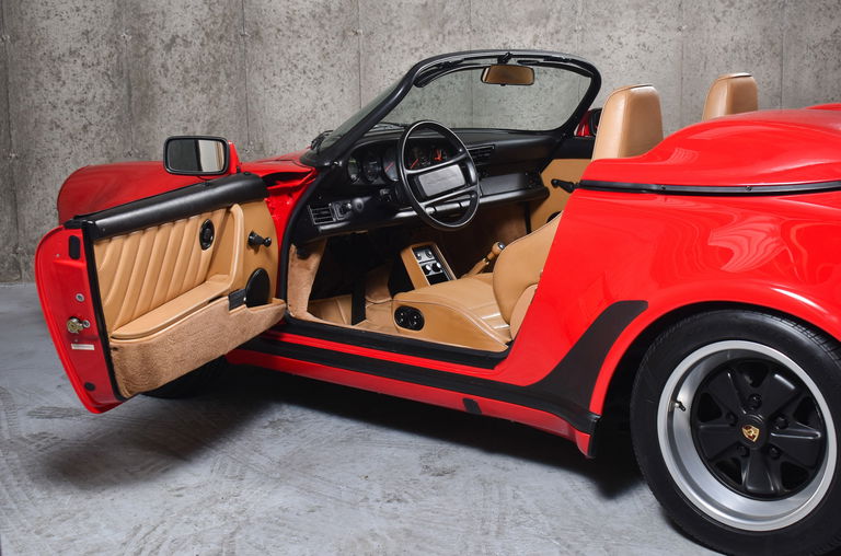 Porsche 911 Carrera 3.2 Speedster (US)