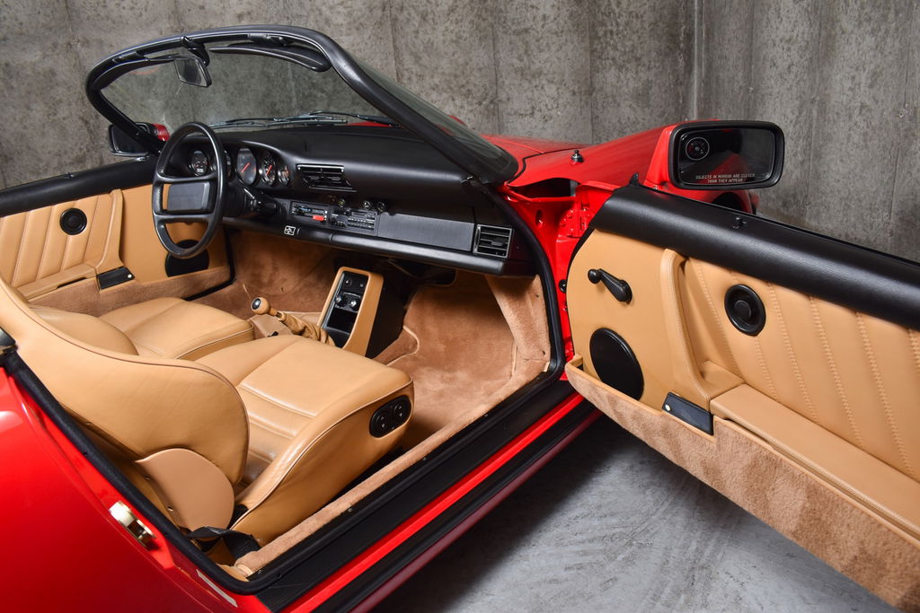 Porsche 911 Carrera 3.2 Speedster (US)