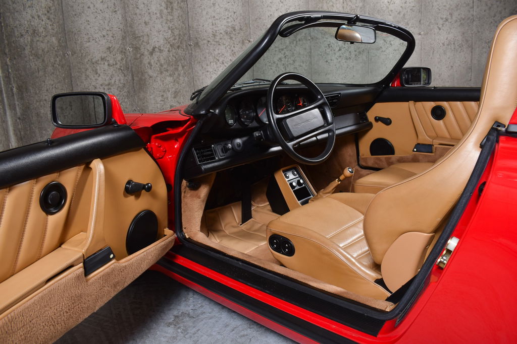 Porsche 911 Carrera 3.2 Speedster (US)