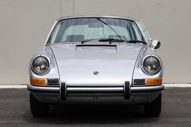 Porsche 911 E