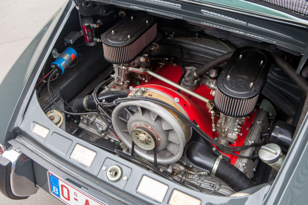 Porsche 911 S (F-Modell)