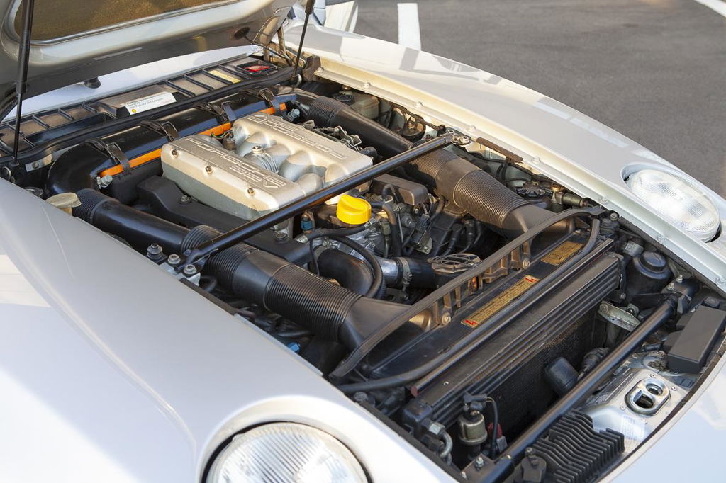 Porsche 928 S4