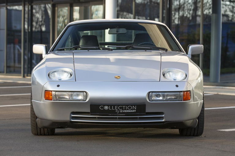 Porsche 928 S4