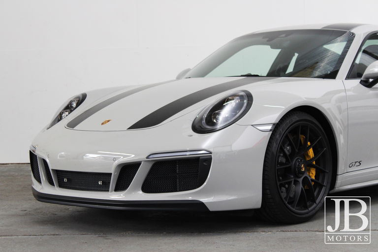 Porsche 991.2 Carrera GTS