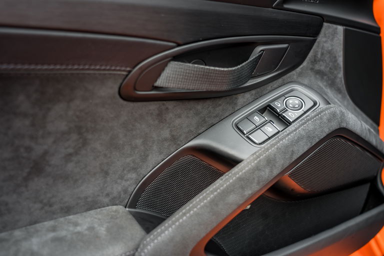 Porsche 981 Boxster Spyder