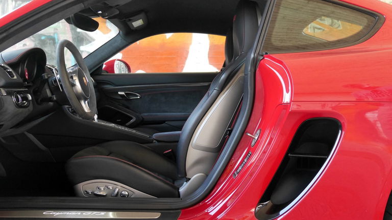 Porsche 981 Cayman GTS