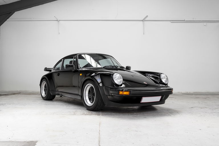 Porsche 911 Turbo 3.3