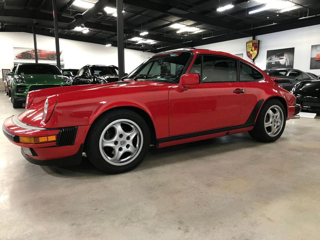 Porsche 911 Carrera 3.2 (US)
