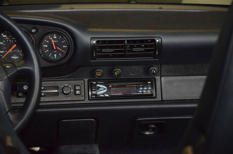 Porsche 964 Carrera 4