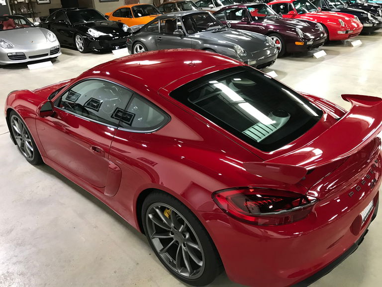 Porsche 981 Cayman GT4