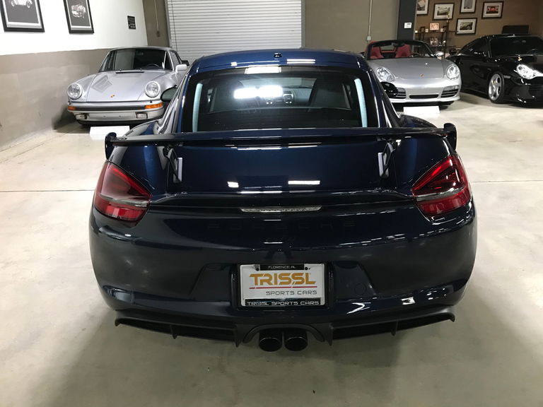 Porsche 981 Cayman GT4