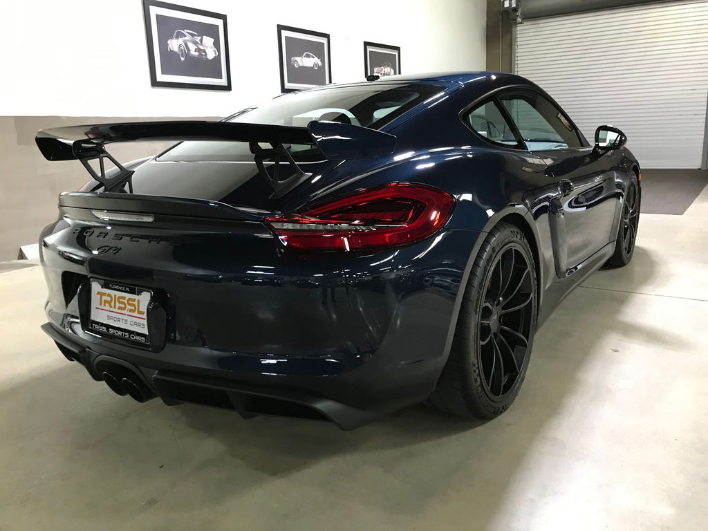 Porsche 981 Cayman GT4