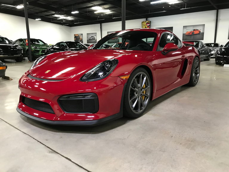 Porsche 981 Cayman GT4