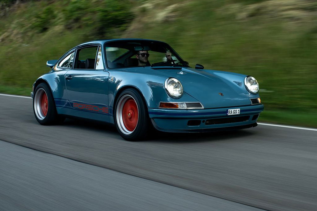 Porsche 911 Backdate