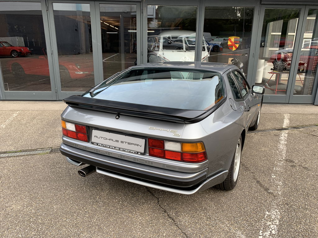 Porsche 944 S2 Coupé