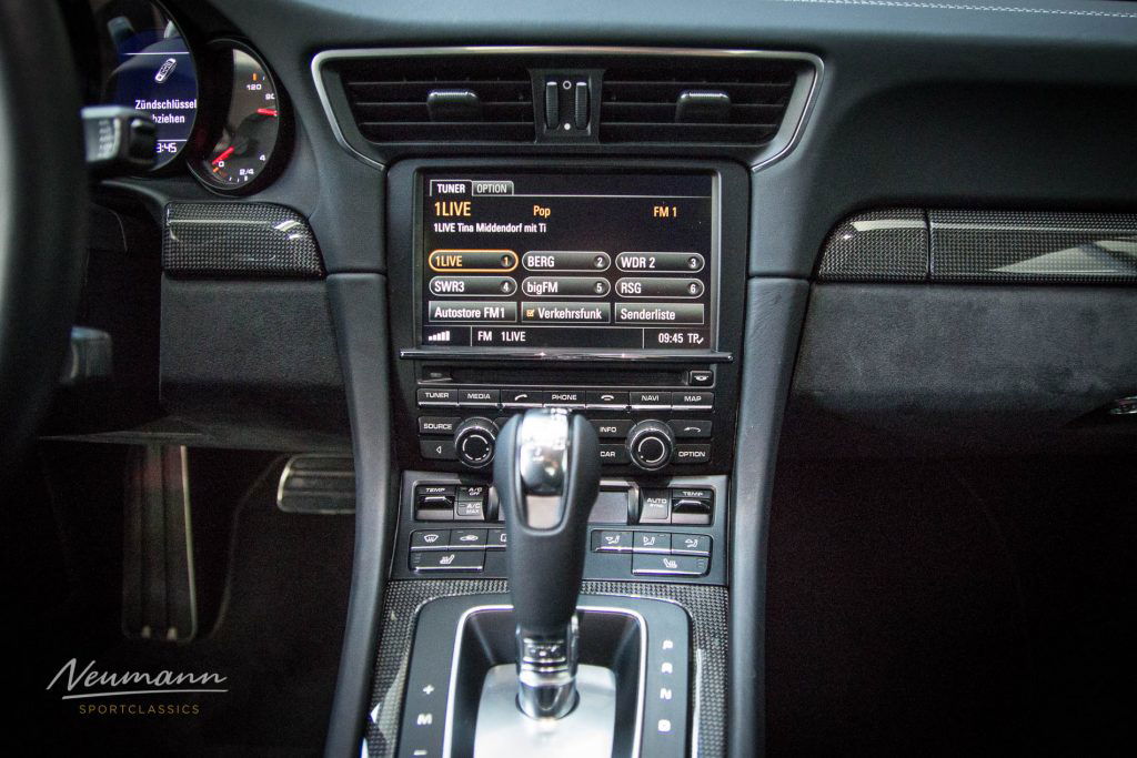 Porsche 991 Carrera GTS