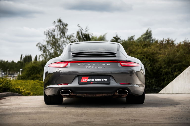 Porsche 991 Carrera 4