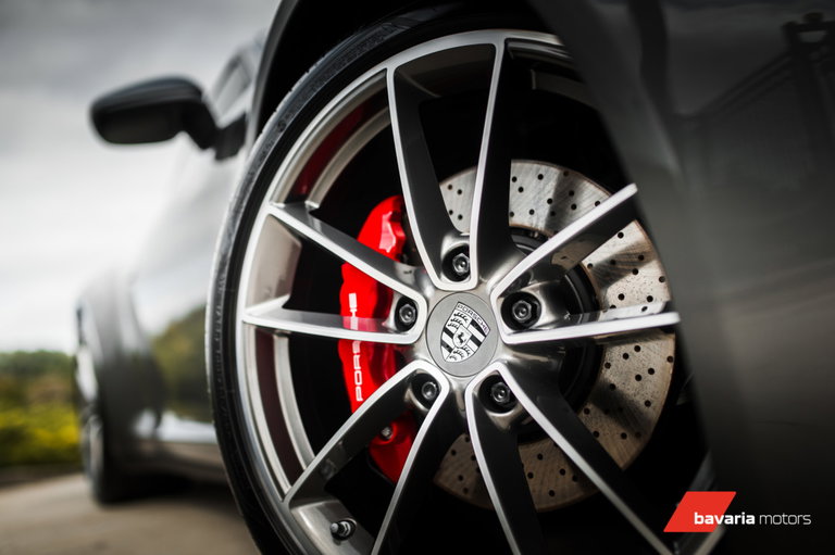 Porsche 992 Carrera 4S