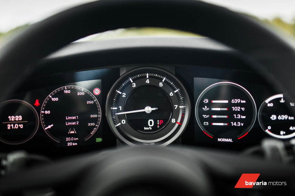 Porsche 992 Carrera 4S