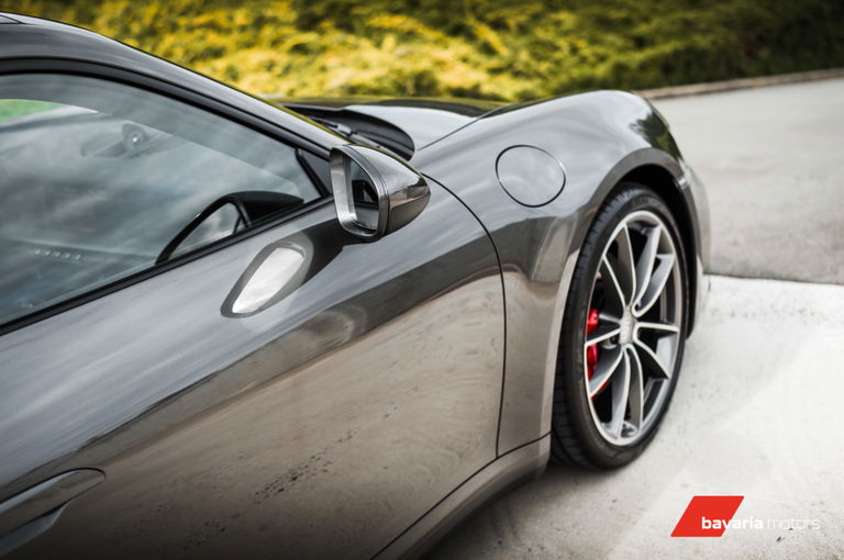 Porsche 992 Carrera 4S