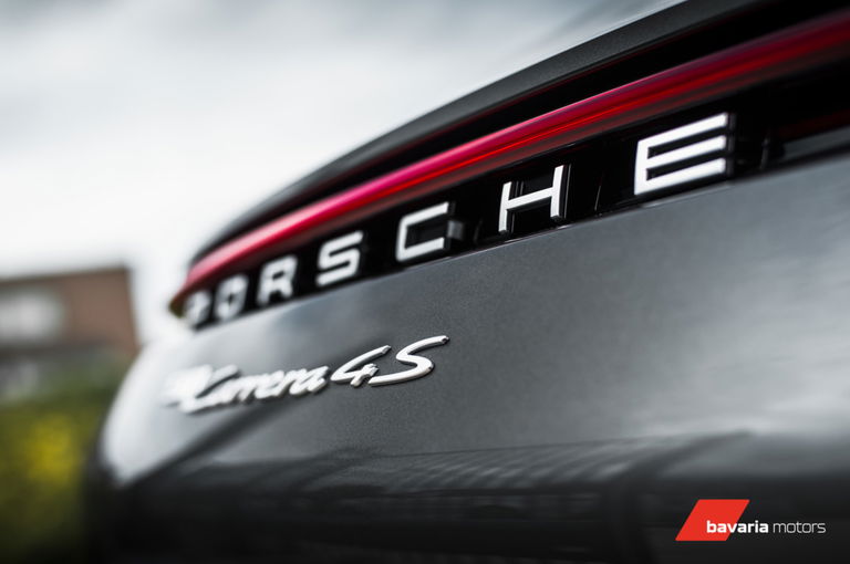 Porsche 992 Carrera 4S