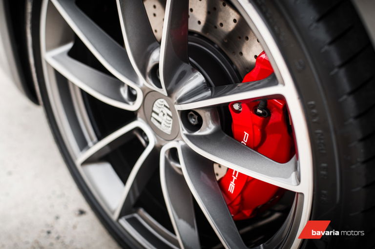 Porsche 992 Carrera 4S