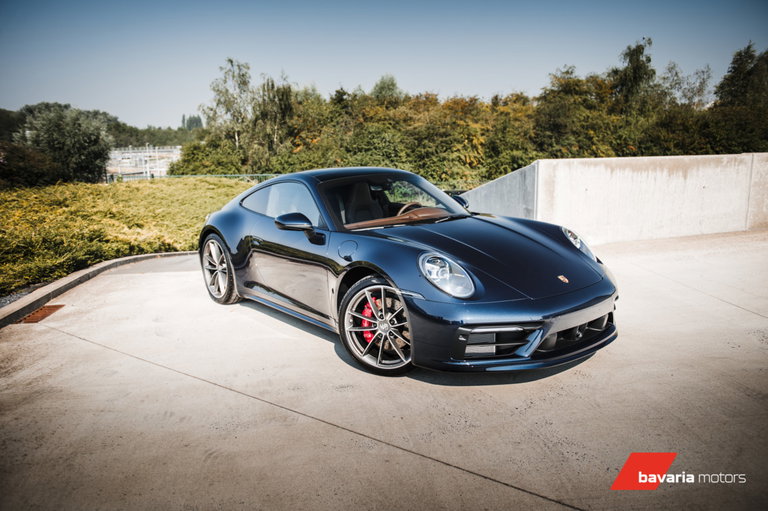 Porsche 992 Carrera 4S
