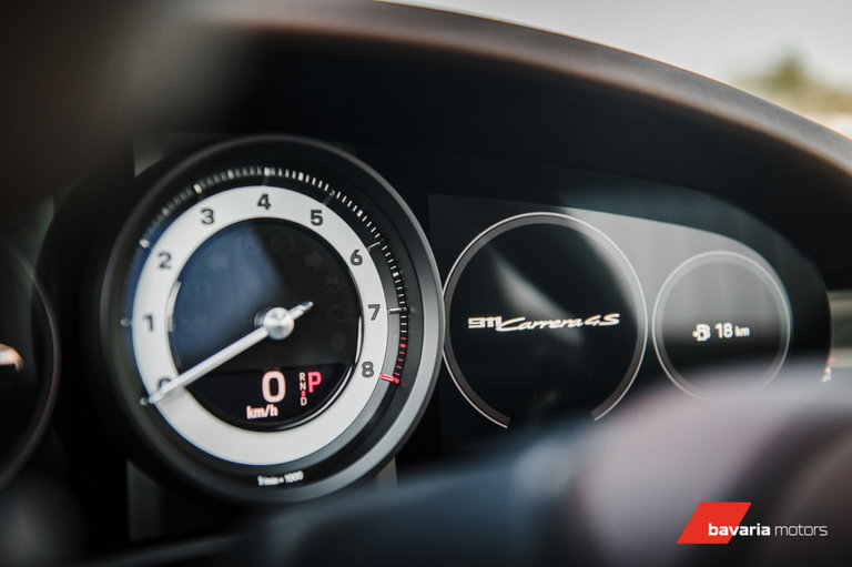 Porsche 992 Carrera 4S