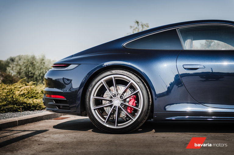 Porsche 992 Carrera 4S