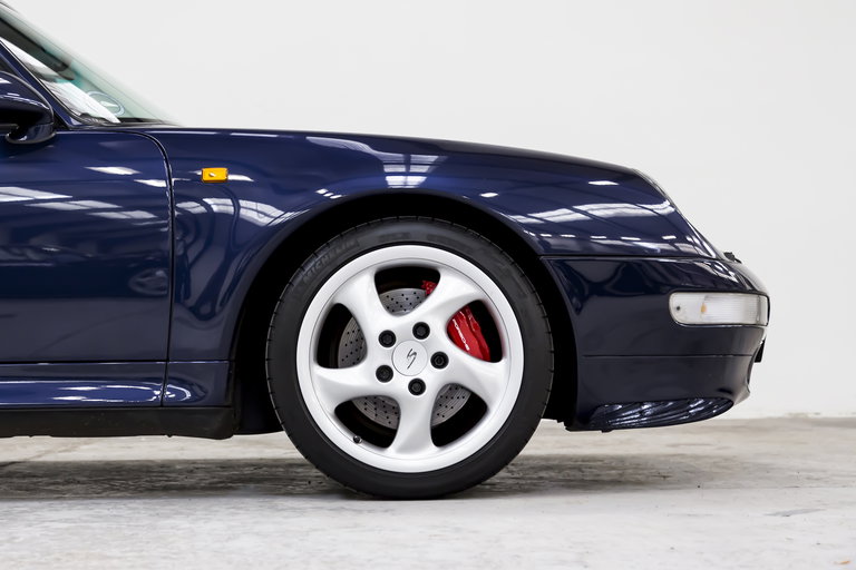 Porsche 993 Carrera 4S
